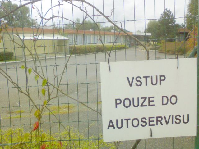 Dnes zde vstoupíte pouze do autobazaru